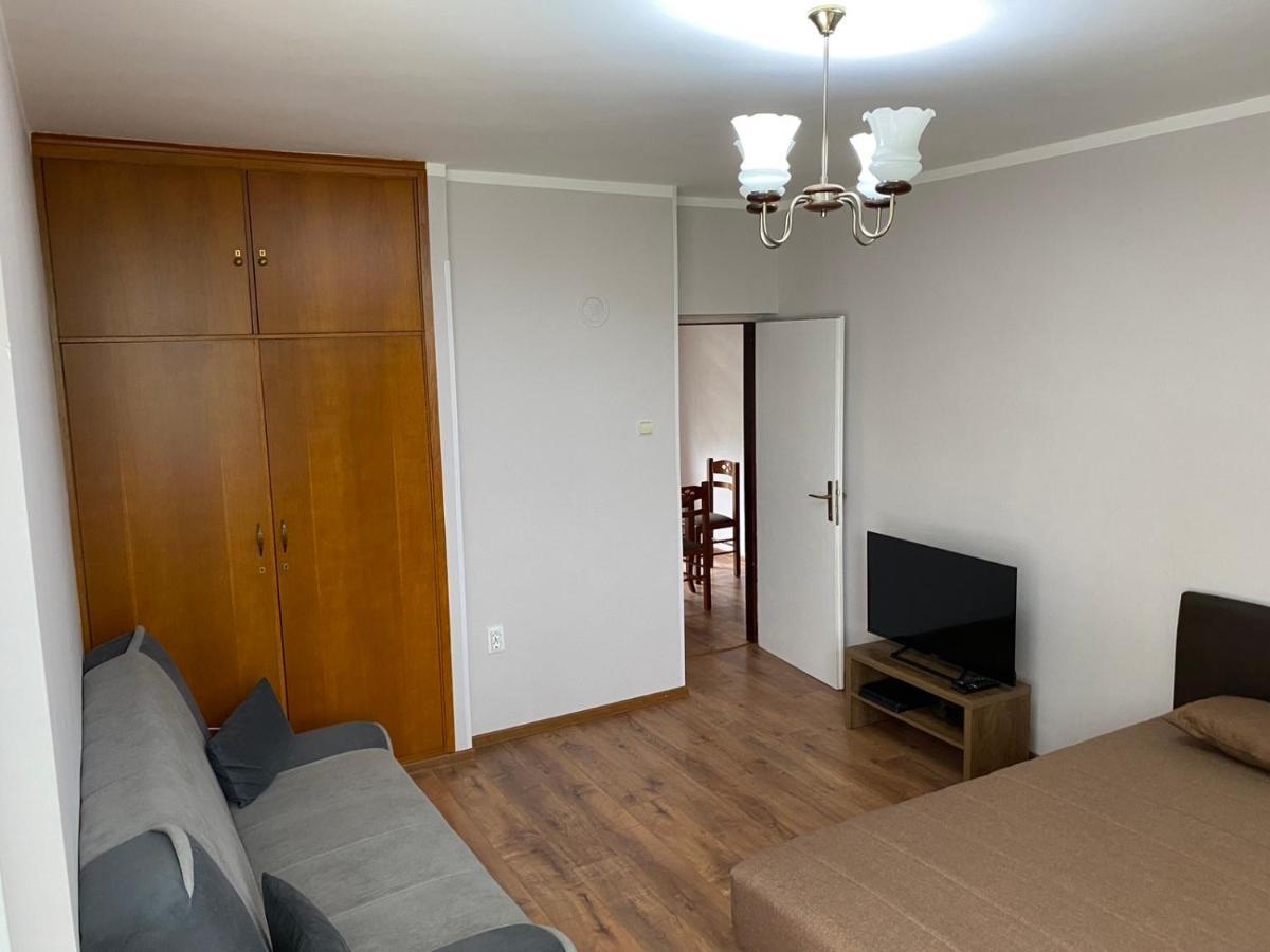 Linden Apartment Плужине Екстер'єр фото