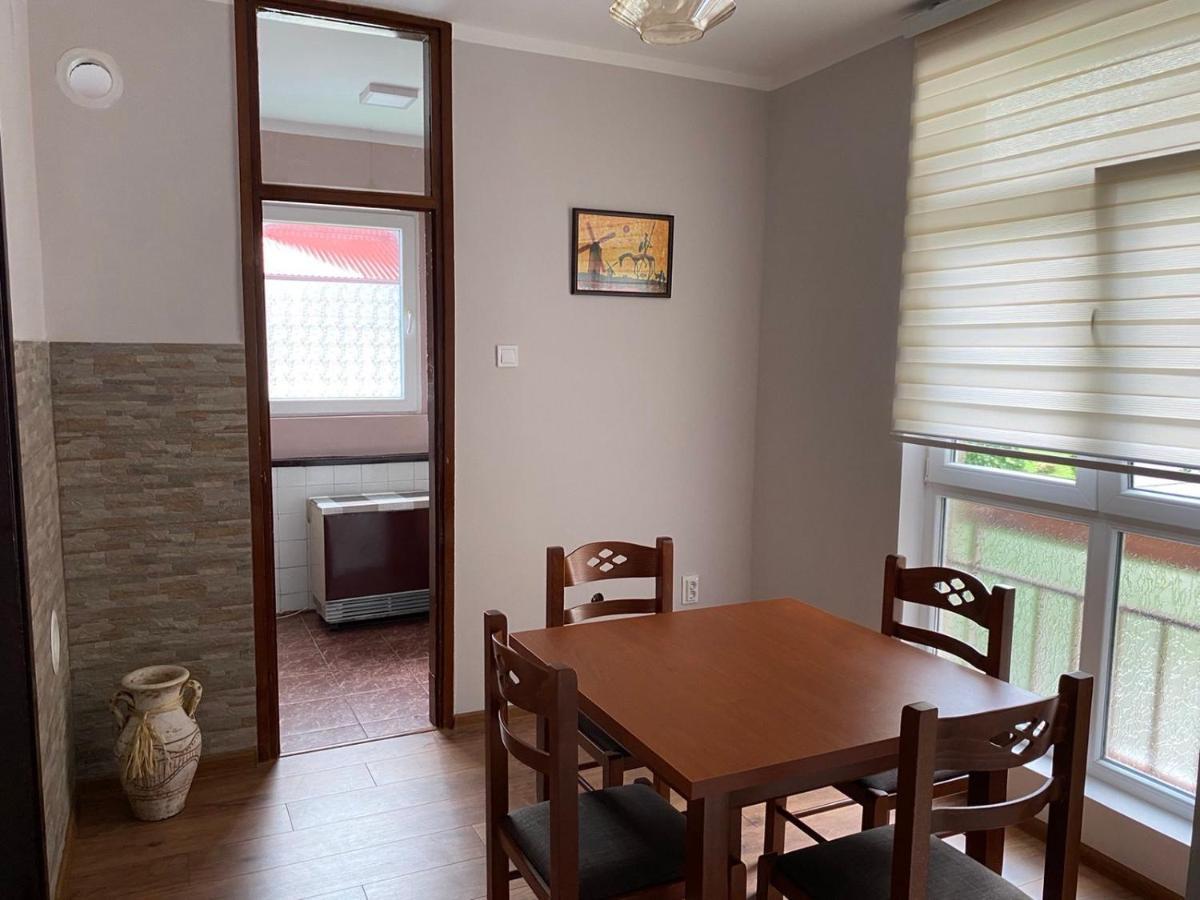 Linden Apartment Плужине Екстер'єр фото